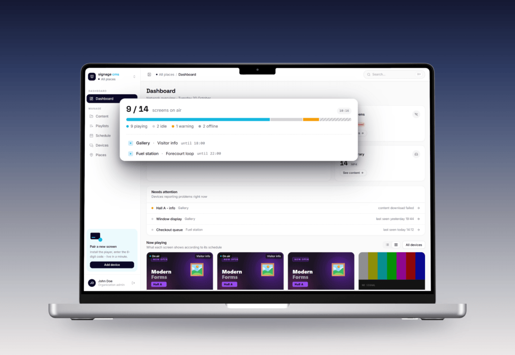 Pulpit ze stanem ekranów i playerów w systemie CMS digital signage